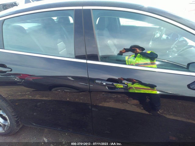 Chevrolet MALIBU LT 2023 1G1ZD5ST9PF166243 Image 14