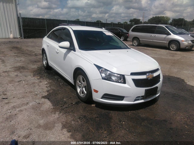2014 1G1PC5SB0E7276039 main image
