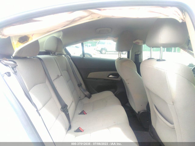 Chevrolet Cruze 1lt 2014 1G1PC5SB0E7276039 Image 8