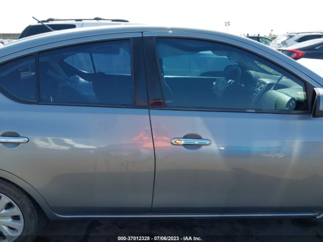 3N1CN7AP1EL816926 Nissan VERSA SV
