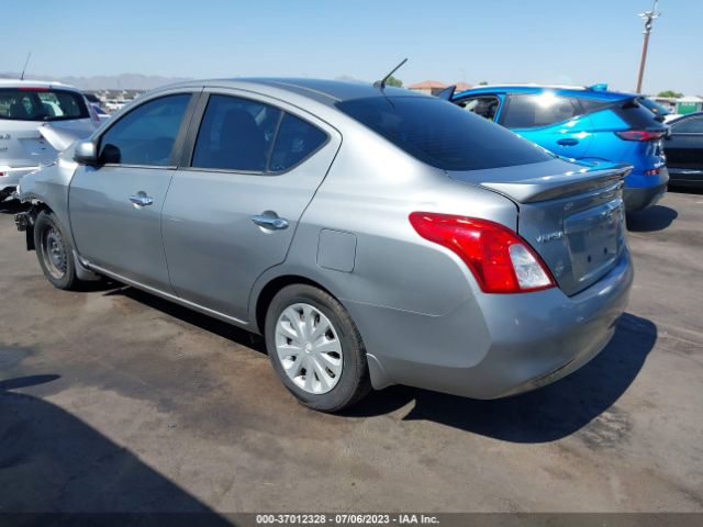 3N1CN7AP1EL816926 Nissan VERSA SV