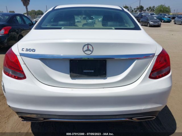 55SWF4JB3GU172291 Mercedes-Benz C-class C 300