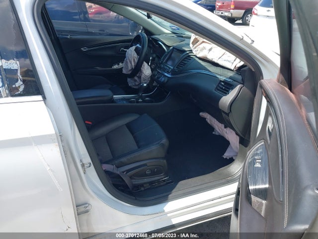 Chevrolet IMPALA LT 2017 2G1105SA2H9115670 Image 5