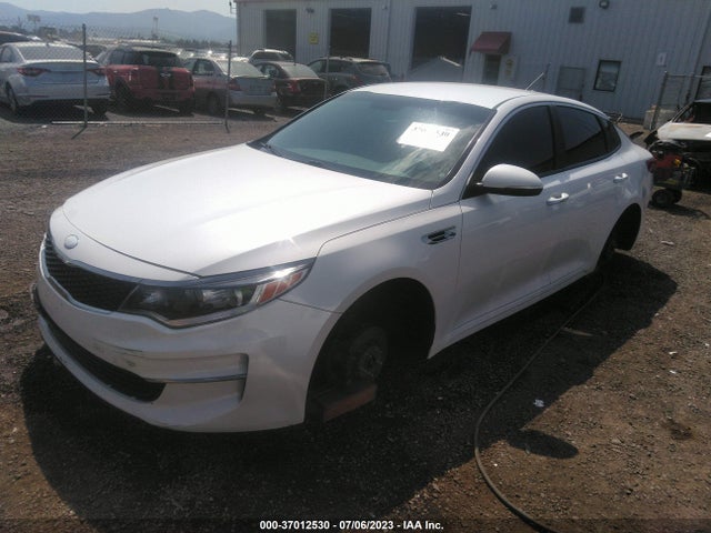 KIA Optima Lx 2016 KNAGT4L39G5076023 Image 2