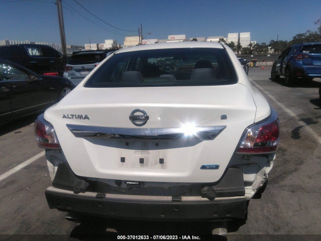 Nissan Altima 2.5 S 2014 1N4AL3AP4EN243920 Image 9