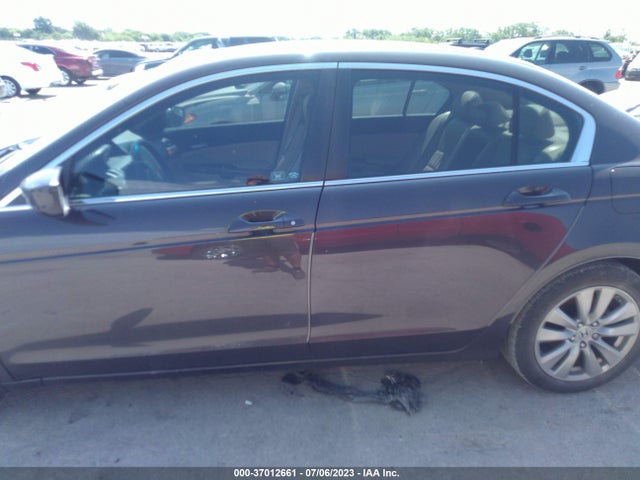 2011 HONDA ACCORD SDN EX-L VIN: 1HGCP2F81BA148240