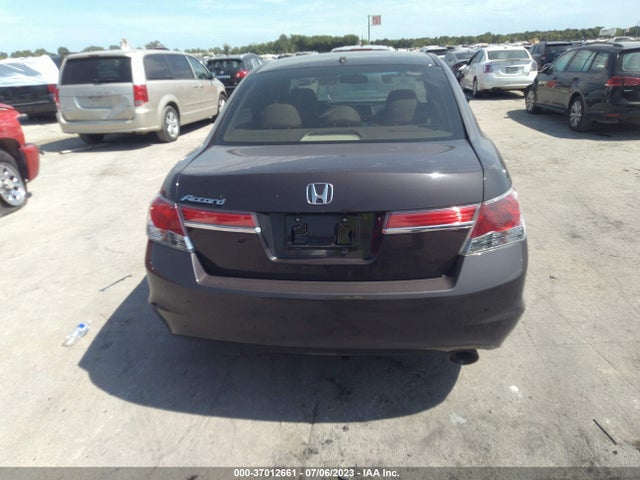 2011 HONDA ACCORD SDN EX-L VIN: 1HGCP2F81BA148240