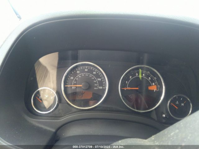 1C4NJDEB0ED585778 Jeep Compass Latitude