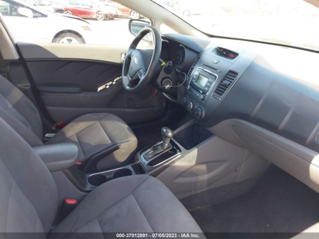 3KPFK4A76HE054798 KIA FORTE LX
