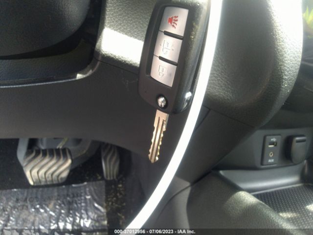 JN1BJ1CR4JW250719 Nissan Rogue Sport S
