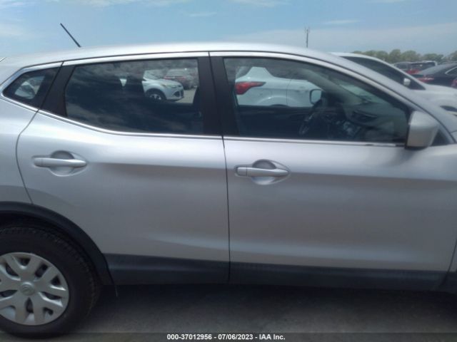 JN1BJ1CR4JW250719 Nissan Rogue Sport S