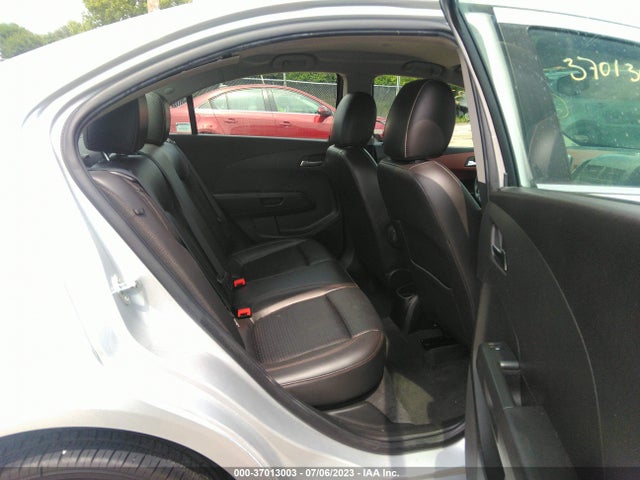Chevrolet SONIC LTZ 2016 1G1JE5SB2G4137521 Image 8