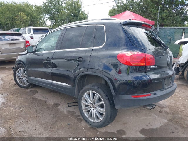 WVGAV7AX0GW526948 Volkswagen TIGUAN SE