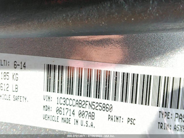 1C3CCCAB2FN525860 Chrysler 200 Limited