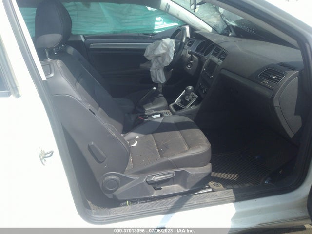 3VW917AU3FM021846 Volkswagen Golf Tsi S