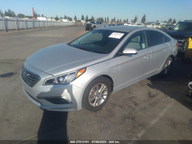 Hyundai Sonata 2.4l 2017 5NPE24AF1HH465718 Image 2