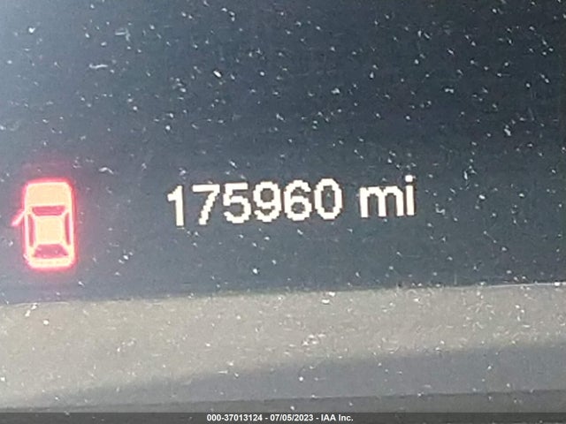 2015 JEEP CHEROKEE LATITUDE VIN: 1C4PJMCB2FW551701