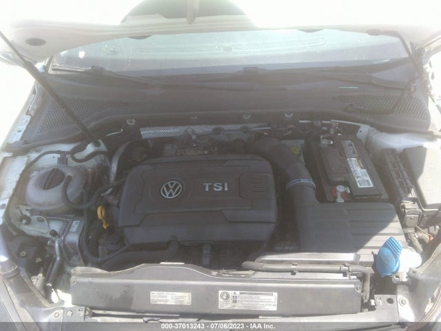 3VW217AU2GM022313 Volkswagen Golf Tsi S