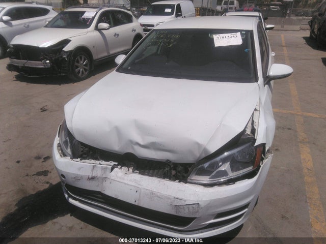 3VW217AU2GM022313 Volkswagen Golf Tsi S