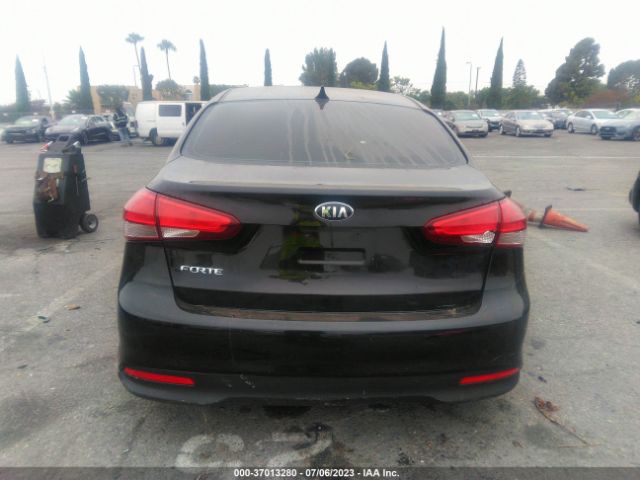 3KPFK4A77JE221210 KIA FORTE LX