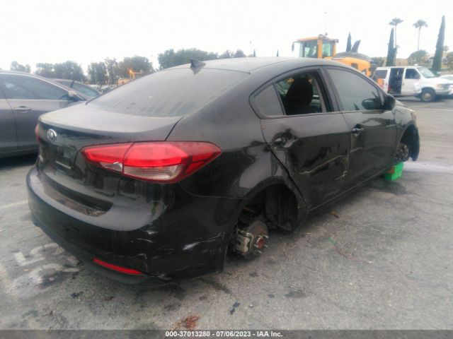 3KPFK4A77JE221210 KIA FORTE LX