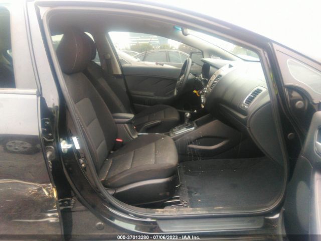 3KPFK4A77JE221210 KIA FORTE LX