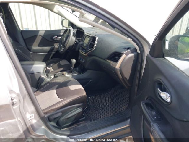 1C4PJMAB9EW295087 Jeep Cherokee Sport