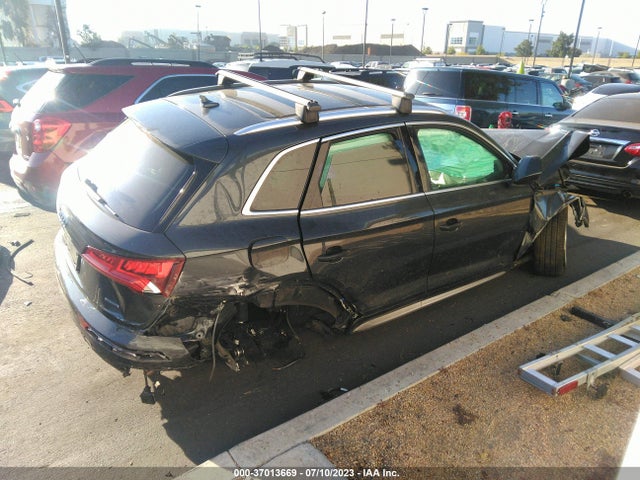 WA1CNAFY2K2113032 Audi Q5 Prestige