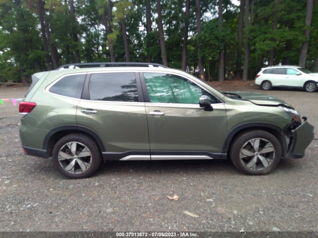 2019 SUBARU FORESTER TOURING VIN: JF2SKAWC5KH529752