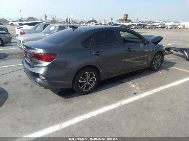 3KPF24AD0NE464126 KIA Forte Lxs