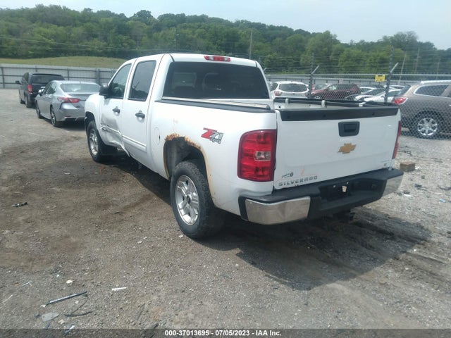 2013 CHEVROLET SILVERADO 1500 LT VIN: 3GCPKSE70DG265674