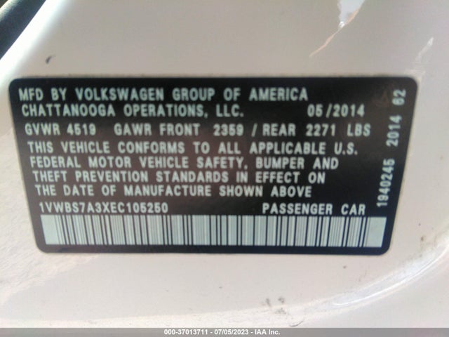 1VWBS7A3XEC105250 Volkswagen PASSAT SE