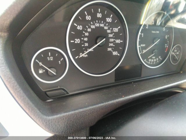 WBA8E1G31HNU16001 BMW 3 Series 320i
