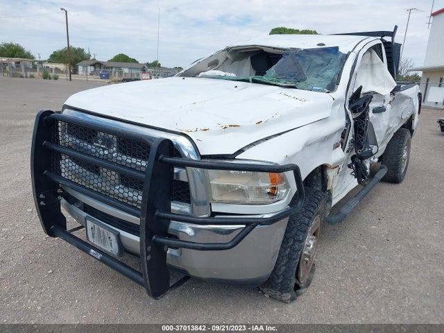 RAM 2500 Tradesman 2018 3C6MR5AJ7JG363847 Image 2