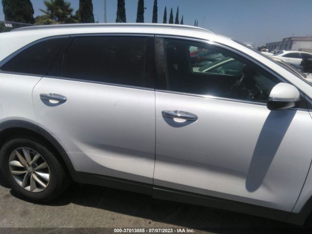 5XYPG4A58GG001400 KIA SORENTO LX