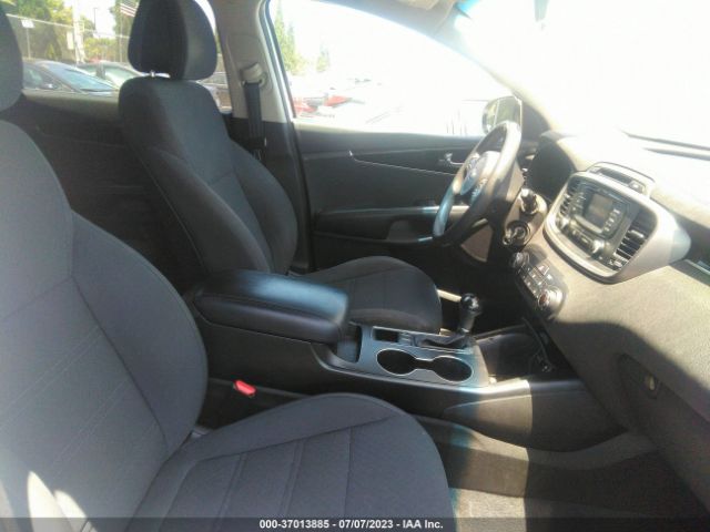 5XYPG4A58GG001400 KIA SORENTO LX