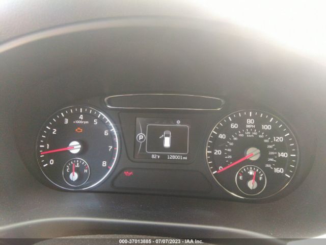 5XYPG4A58GG001400 KIA SORENTO LX