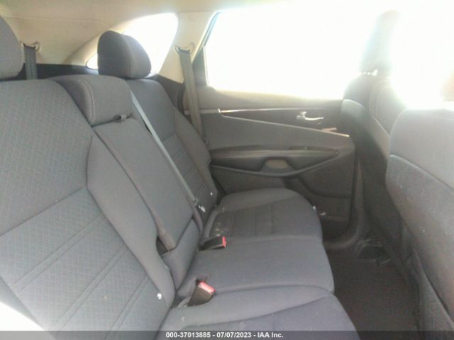 5XYPG4A58GG001400 KIA SORENTO LX