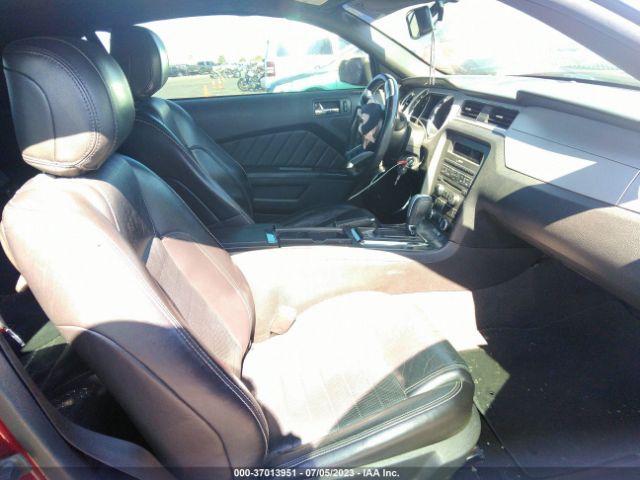 1ZVBP8EM6E5272512 Ford Mustang V6