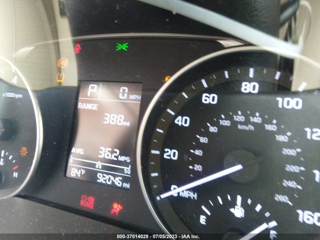 2017 HYUNDAI ELANTRA SE VIN: 5NPD84LF7HH053763