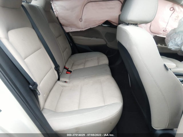 2017 HYUNDAI ELANTRA SE VIN: 5NPD84LF7HH053763