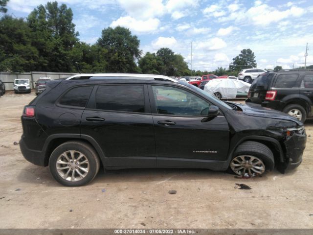 1C4PJLCB8MD214968 Jeep Cherokee Latitude