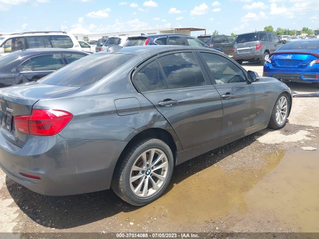 WBA8E5G55JNU47007 BMW 3 Series 320i Xdrive