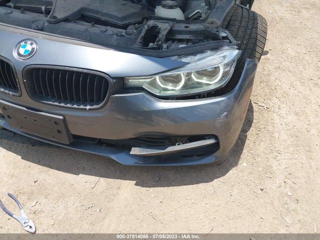 WBA8E5G55JNU47007 BMW 3 Series 320i Xdrive