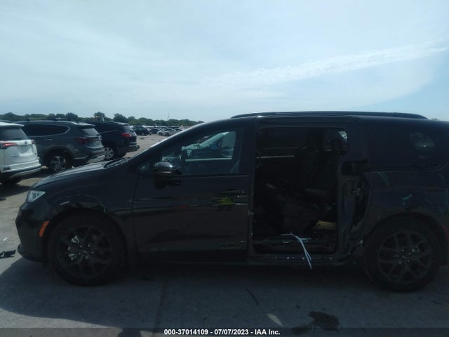 2C4RC1BG0MR523870 Chrysler Pacifica Touring L