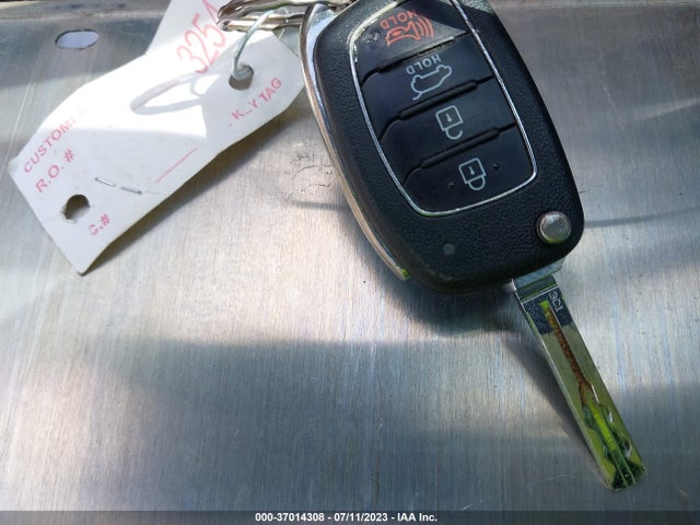 Hyundai TUCSON SE 2016 KM8J23A46GU215267 Image 3