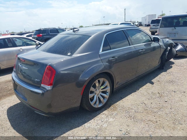 2C3CCAAG3KH667167 Chrysler 300 Touring