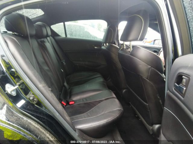 19UDE2F81LA011374 Acura Ilx Pkg