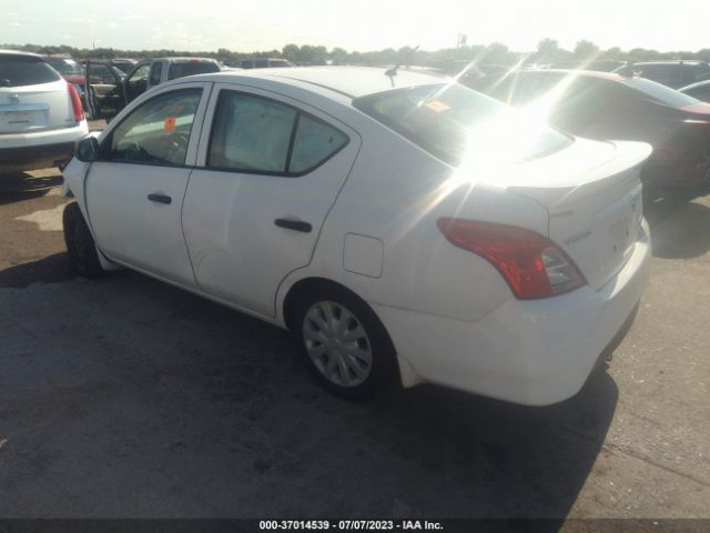3N1CN7AP0FL822864 Nissan Versa S Plus