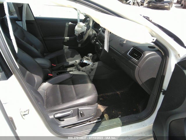 3VWD07AJXEM300289 Volkswagen Jetta Sedan Se